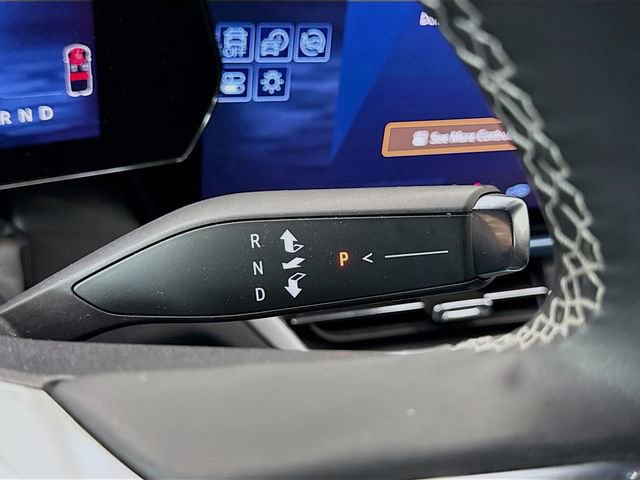 Used 2024 Chevrolet Equinox EV LT image 18