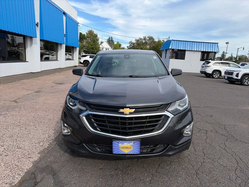 Used 2020 Chevrolet Equinox LS w/ LS Convenience Package AWD/4WD image 2