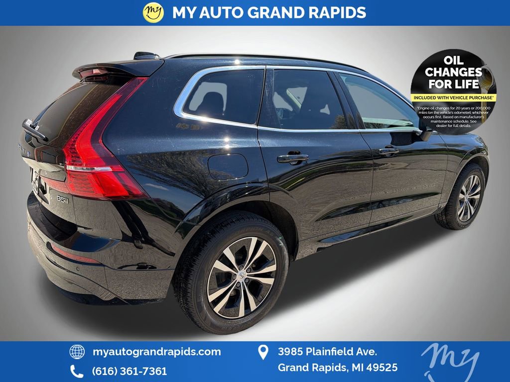 Used 2023 Volvo XC60 B5 Core AWD/4WD image 7