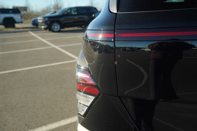 Used 2024 Hyundai Kona SEL image 38