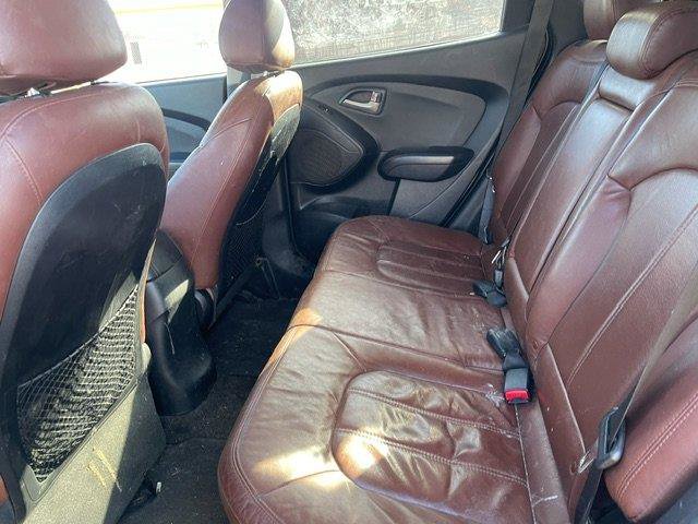 Used 2012 Hyundai Tucson Limited image 12