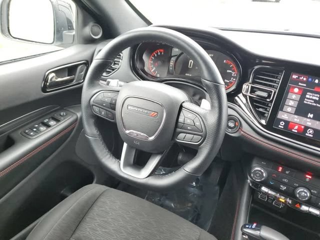 Used 2025 Dodge Durango GT AWD/4WD image 17
