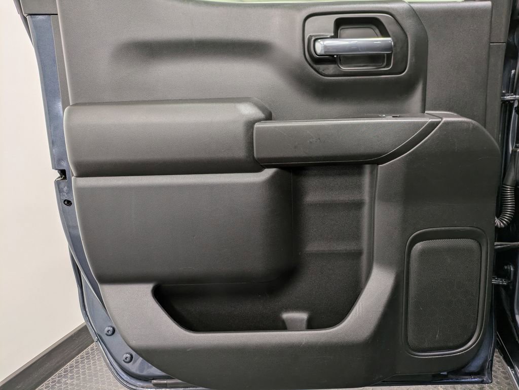 Used 2020 Chevrolet Silverado 1500 Custom Trail Boss w/ Custom Convenience Package image 23