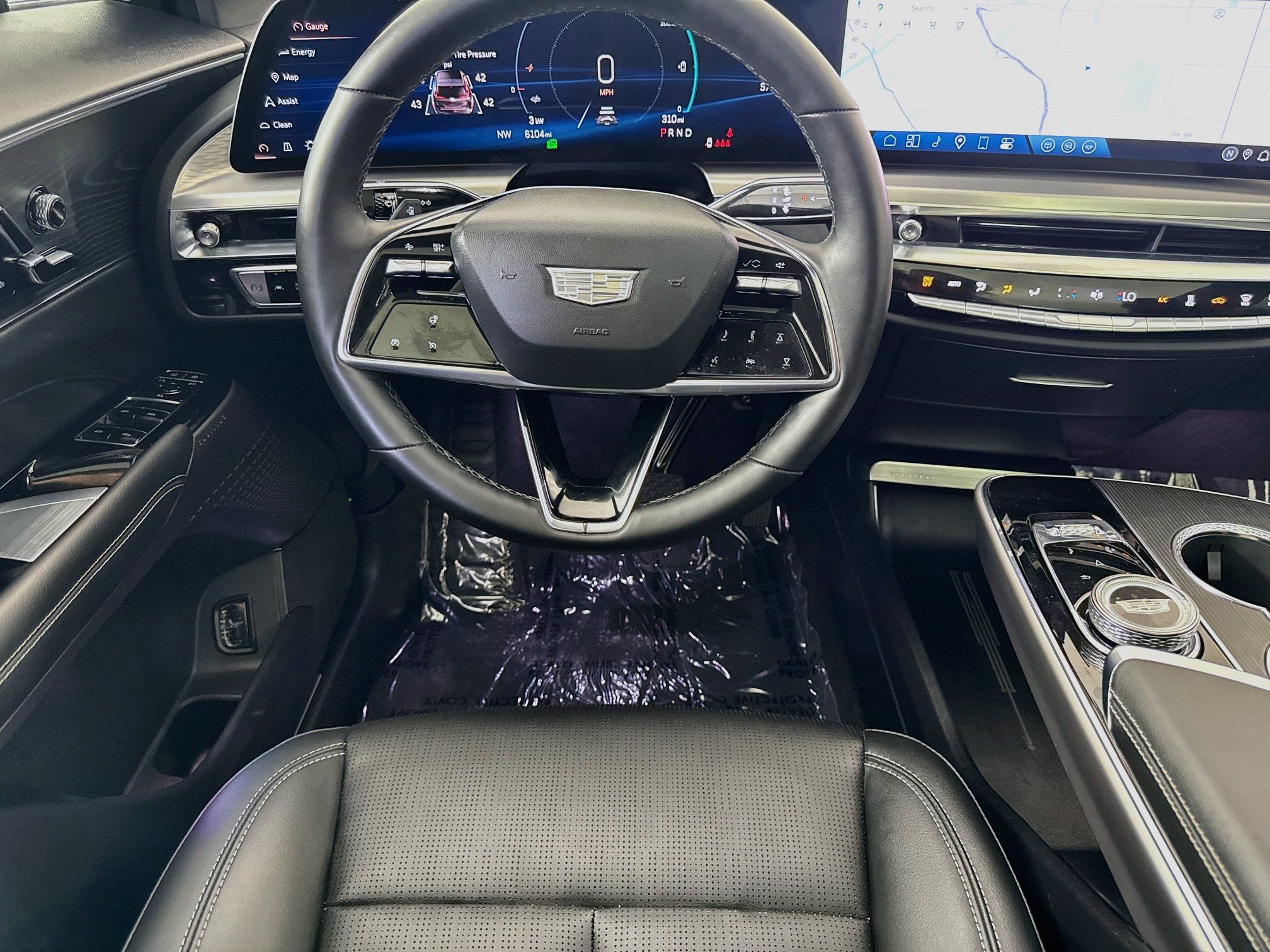 Used 2025 Cadillac Lyriq Sport AWD/4WD image 25