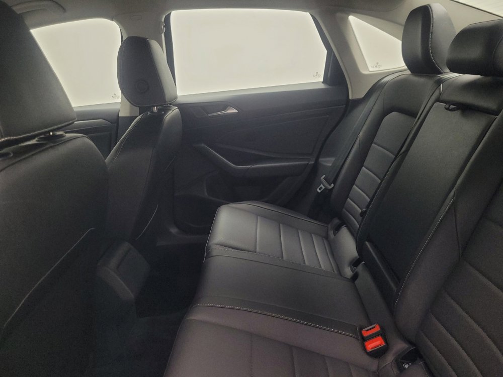 Used 2024 Volkswagen Jetta SE image 18