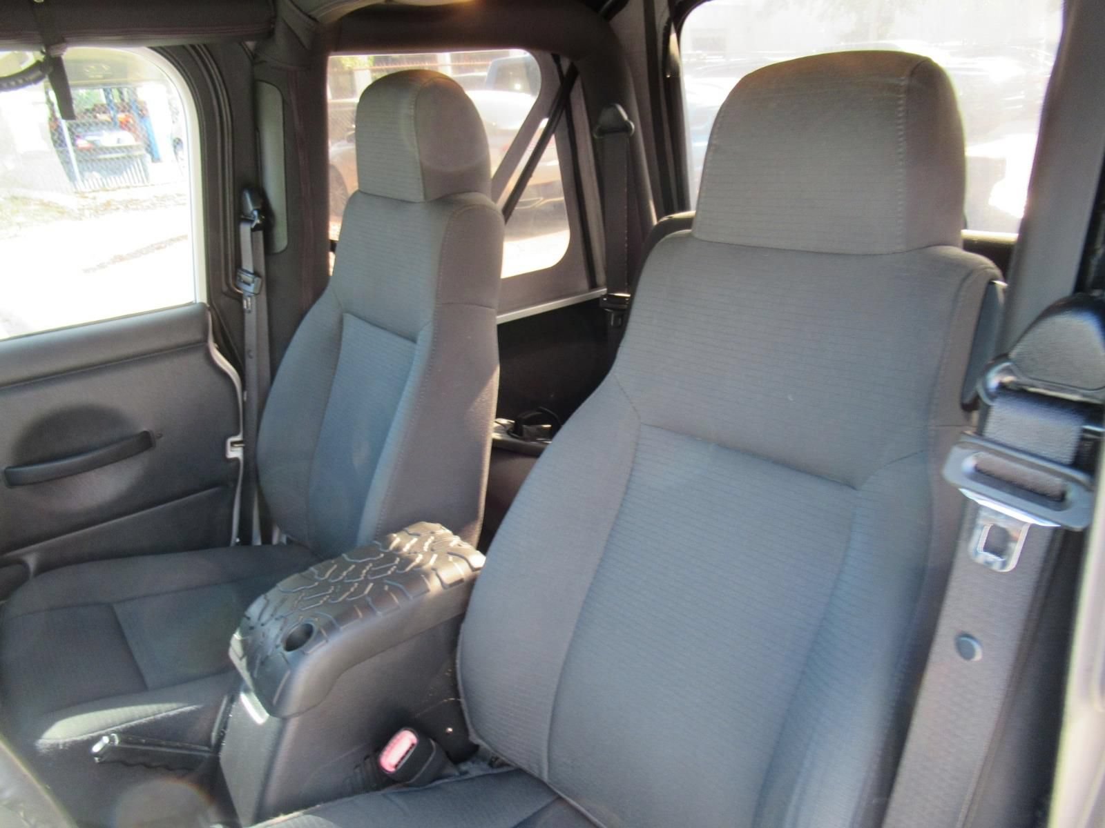 Used 2006 Jeep Wrangler Sport w/ 30" Tire & Wheel Group AWD/4WD image 18