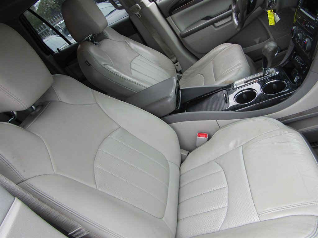 Used 2016 Buick Enclave Premium w/ Experience Buick Package image 5