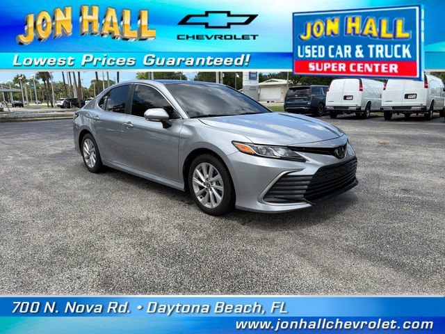 Used 2024 Toyota Camry LE w/ Convenience Package FWD image 1