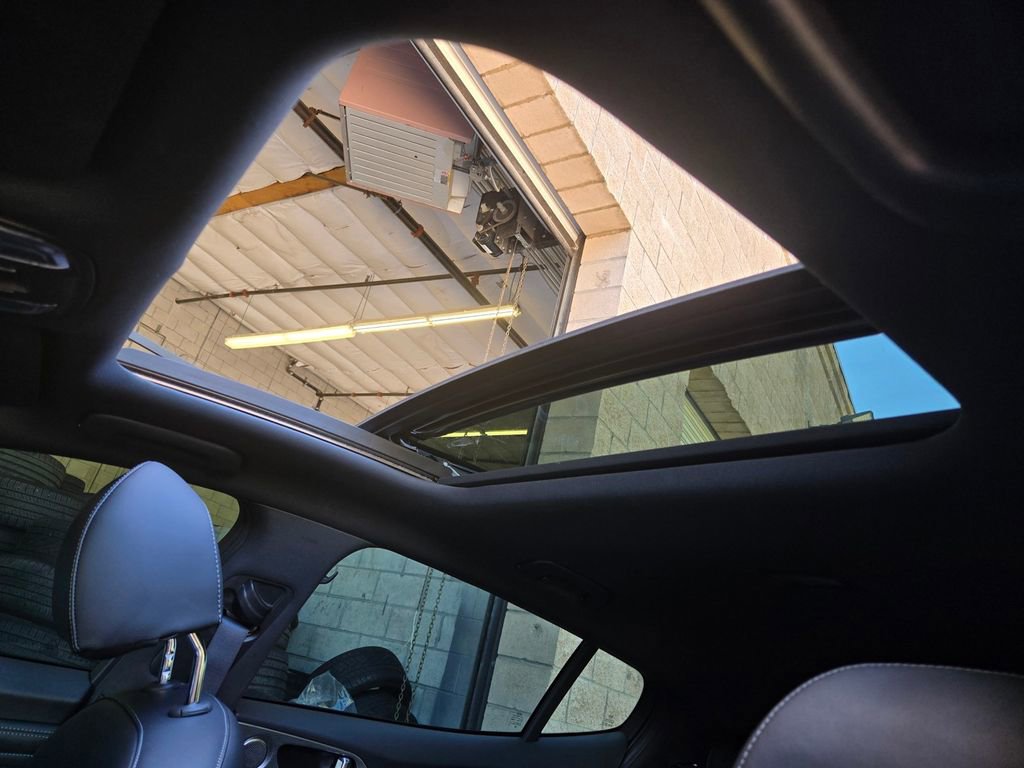 Used 2022 Kia Stinger GT2 RWD image 19