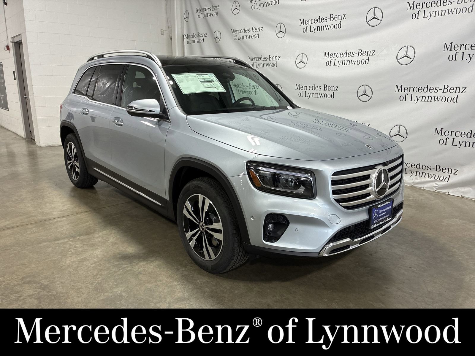 New 2025 Mercedes-Benz GLB 250 4MATIC image 1