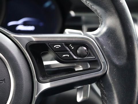 Used 2017 Porsche Macan image 15