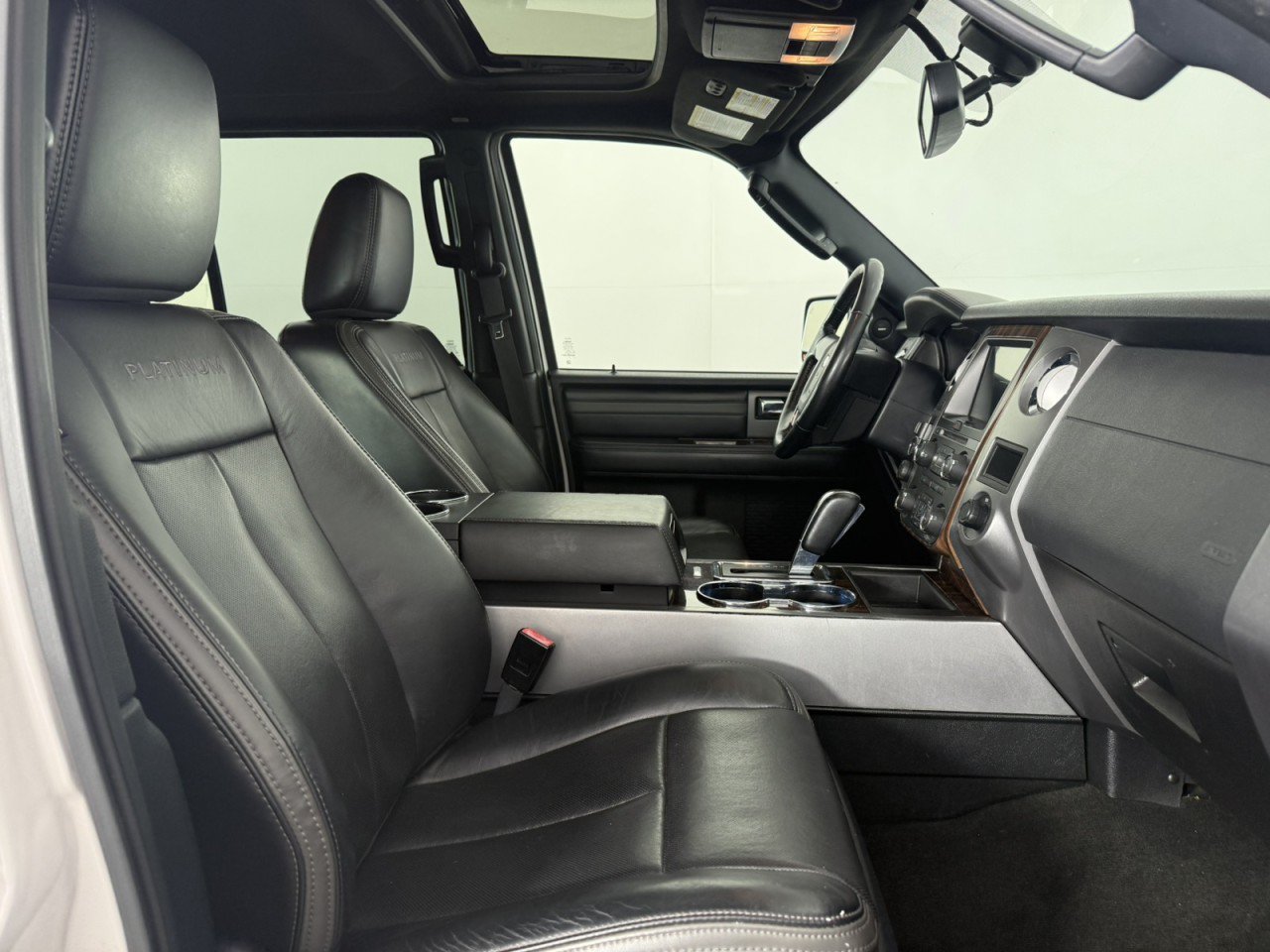 Used 2016 Ford Expedition EL Platinum AWD/4WD image 10