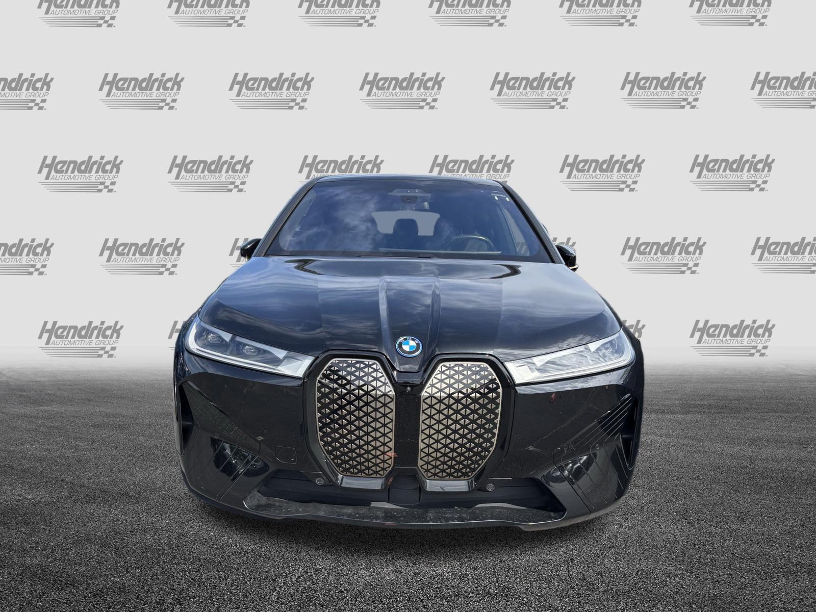 Certified 2024 BMW iX xDrive50 w/ Premium Package AWD/4WD image 3