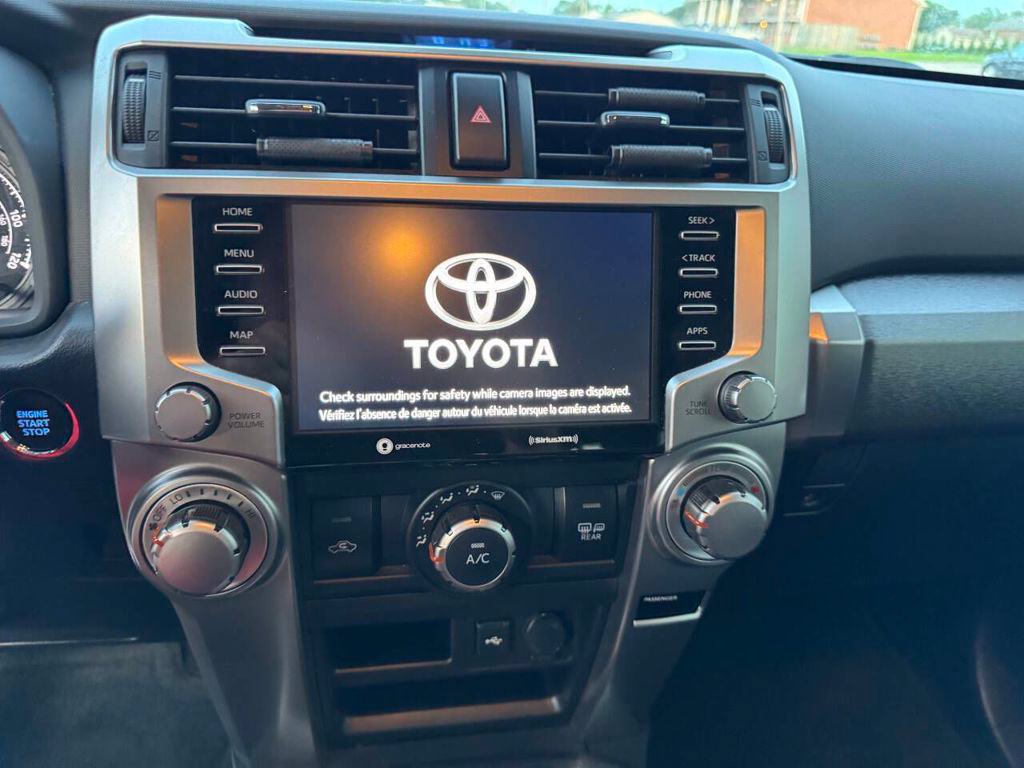 Used 2022 Toyota 4Runner SR5 AWD/4WD image 5