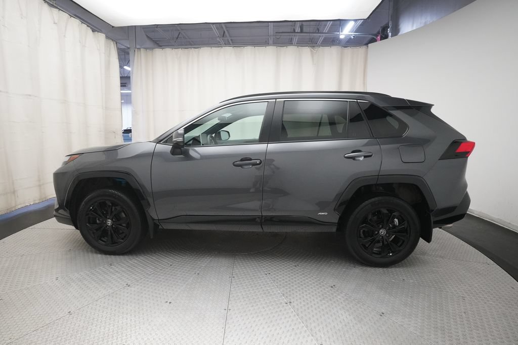Used 2023 Toyota RAV4 SE w/ SE Grade Weather Package AWD/4WD image 23