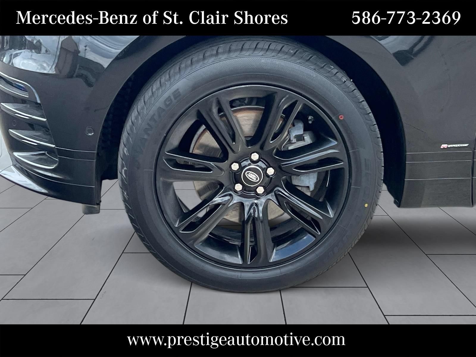 Used 2019 Land Rover Range Rover Velar R-Dynamic SE AWD/4WD image 11