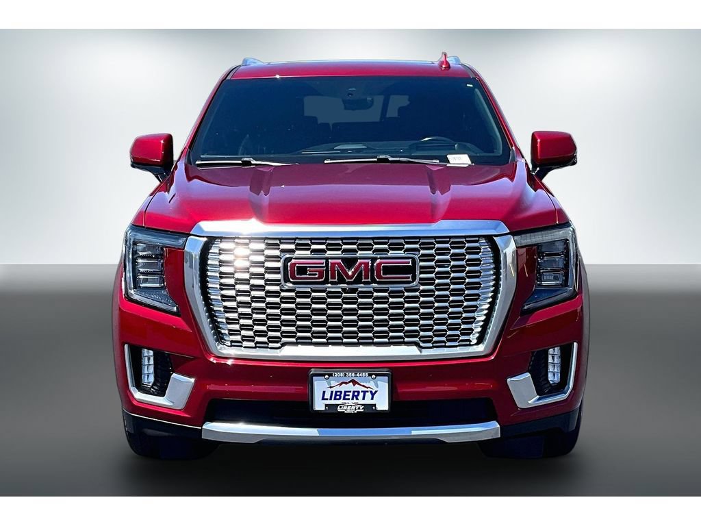 Used 2021 GMC Yukon Denali w/ Denali Ultimate Package AWD/4WD image 2