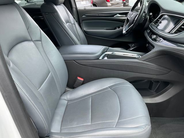 Used 2022 Buick Enclave Premium AWD/4WD image 22