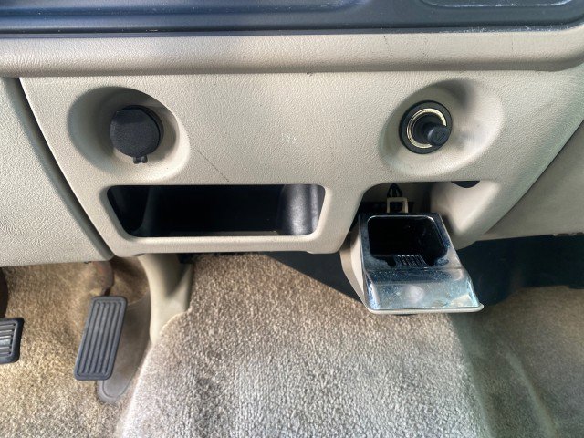 Used 2003 Chevrolet Suburban LS image 60