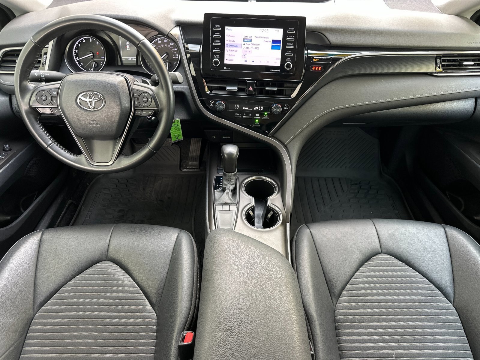 Used 2023 Toyota Camry SE image 14