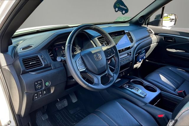 Used 2023 Honda Passport TrailSport image 17