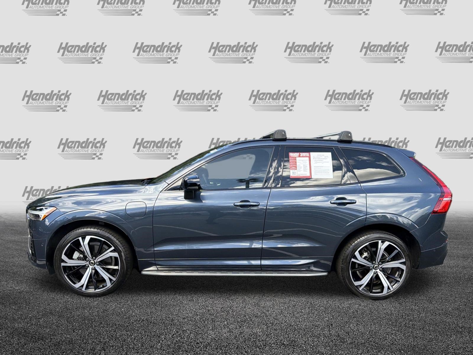 Used 2022 Volvo XC60 T8 R-Design w/ Advanced Package AWD/4WD image 9