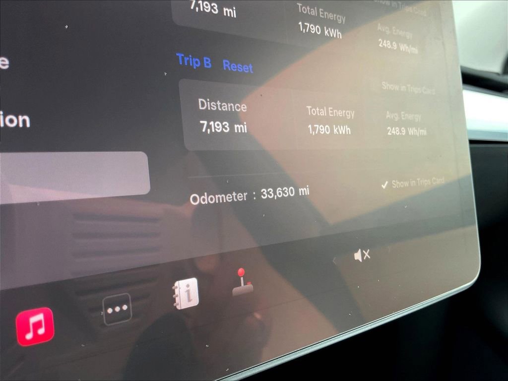 Used 2022 Tesla Model Y Long Range AWD/4WD image 13