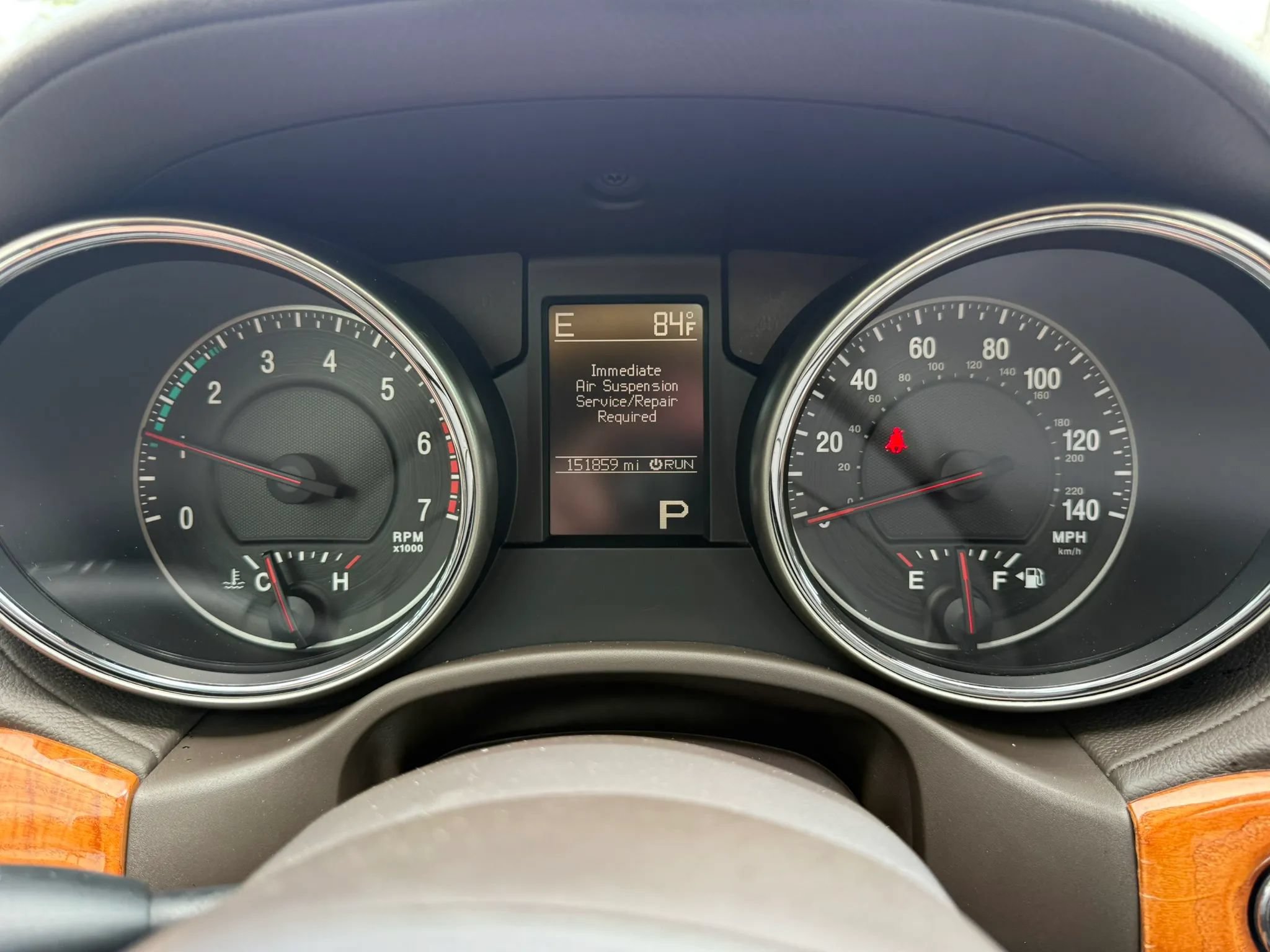 Used 2011 Jeep Grand Cherokee Overland AWD/4WD image 22
