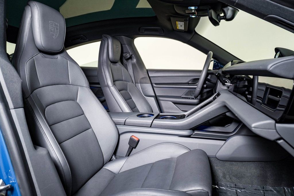 Used 2022 Porsche Taycan 4S image 14