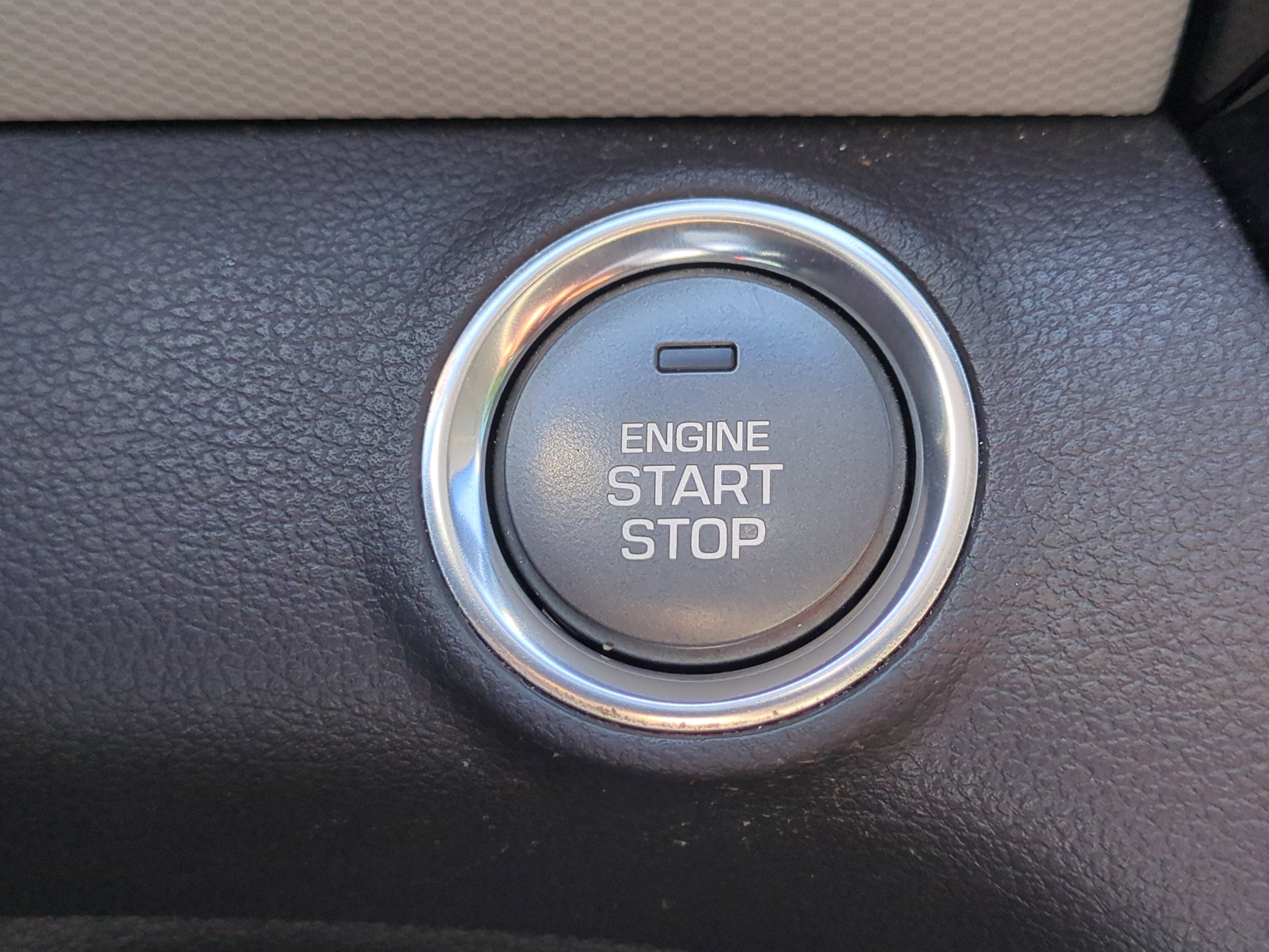 Used 2020 Hyundai Ioniq Limited image 32