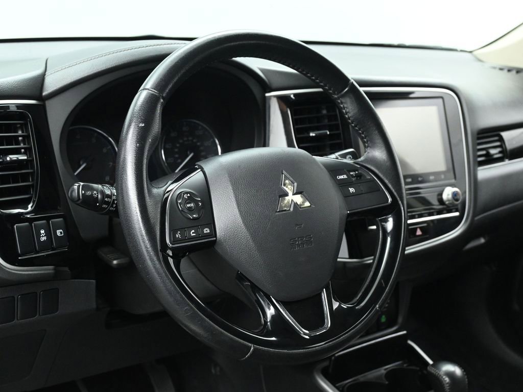 Used 2020 Mitsubishi Outlander SEL image 23