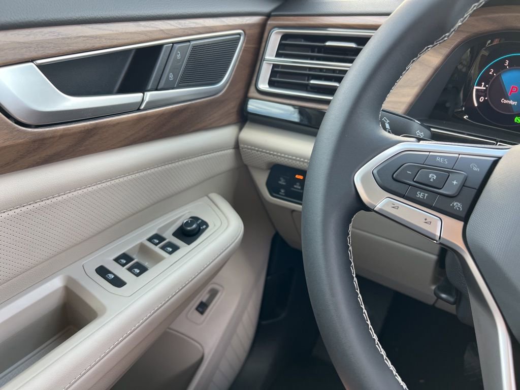 New 2026 Volkswagen Atlas SE image 18