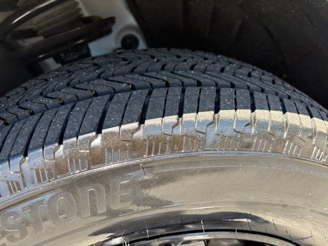 Used 2023 Chevrolet Traverse LT FWD image 27