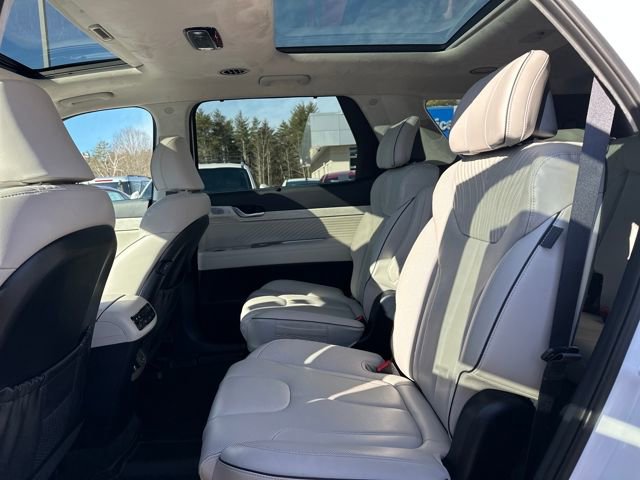 Used 2025 Hyundai Palisade Calligraphy image 21