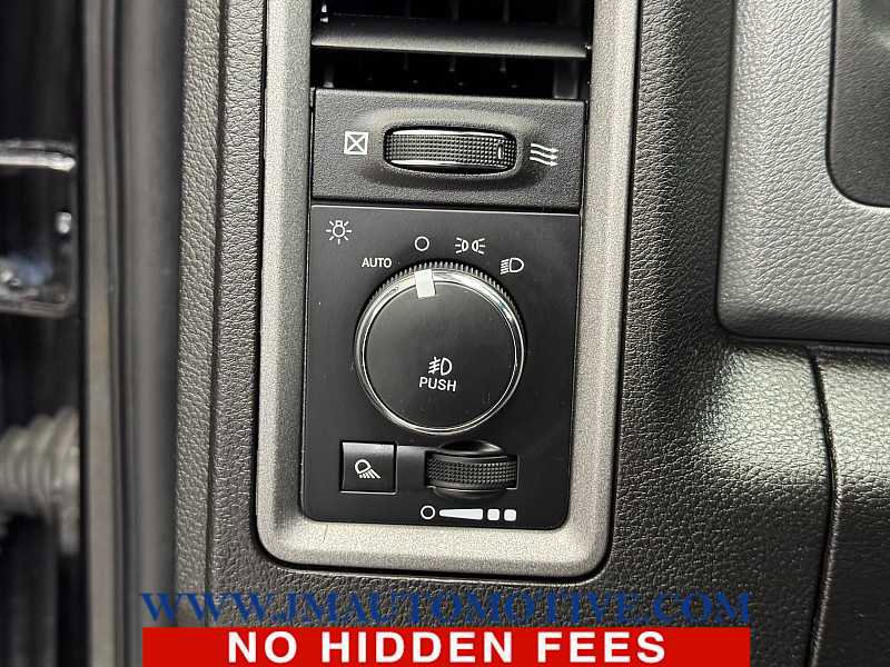 Used 2019 RAM 1500 Express image 33