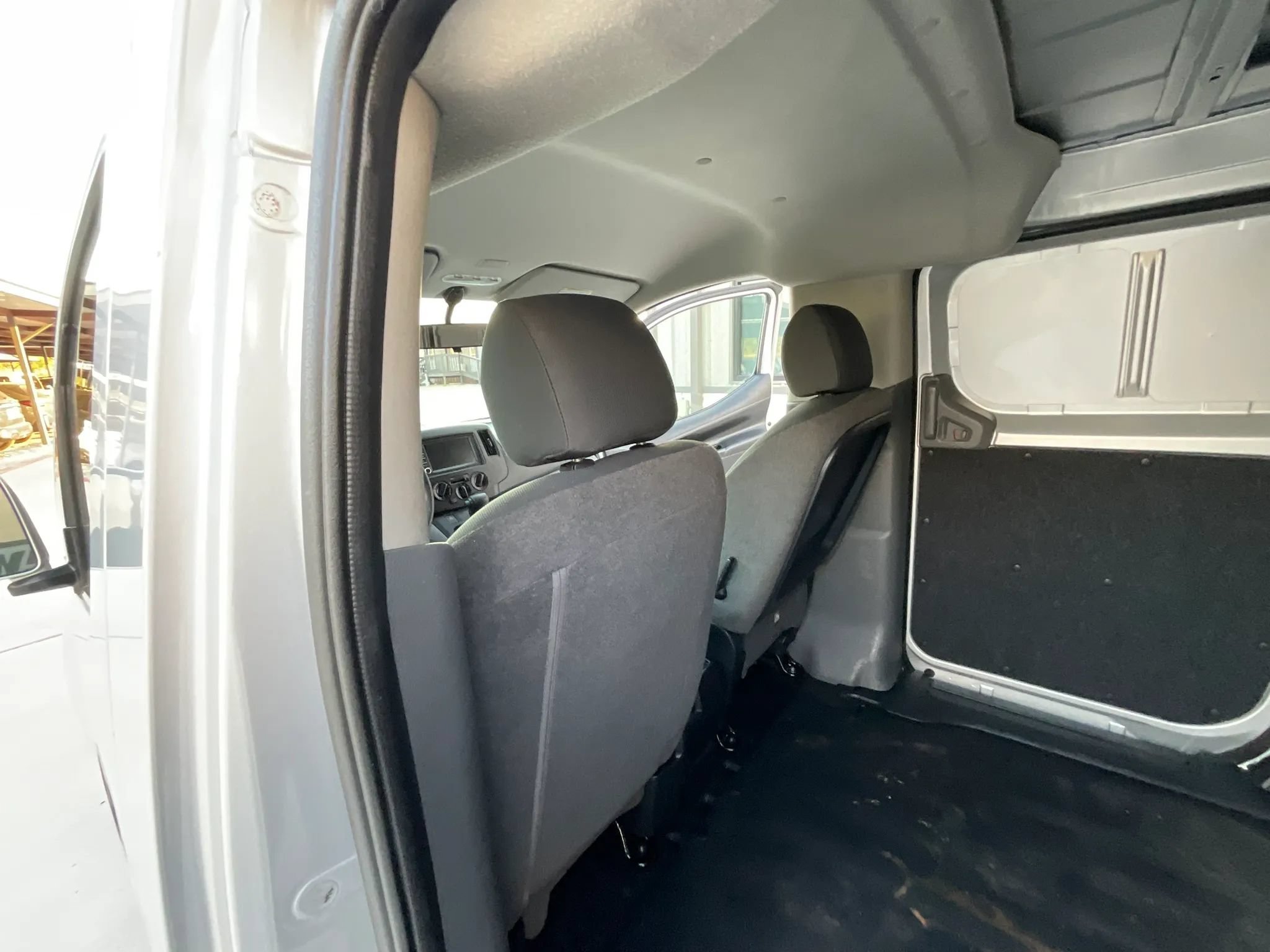 Used 2020 Nissan NV200 SV FWD image 27