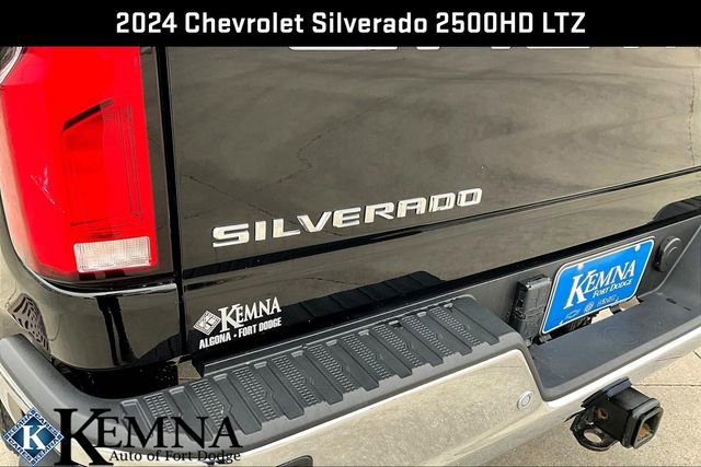 Used 2024 Chevrolet Silverado 2500 LTZ w/ LTZ Premium Package image 30