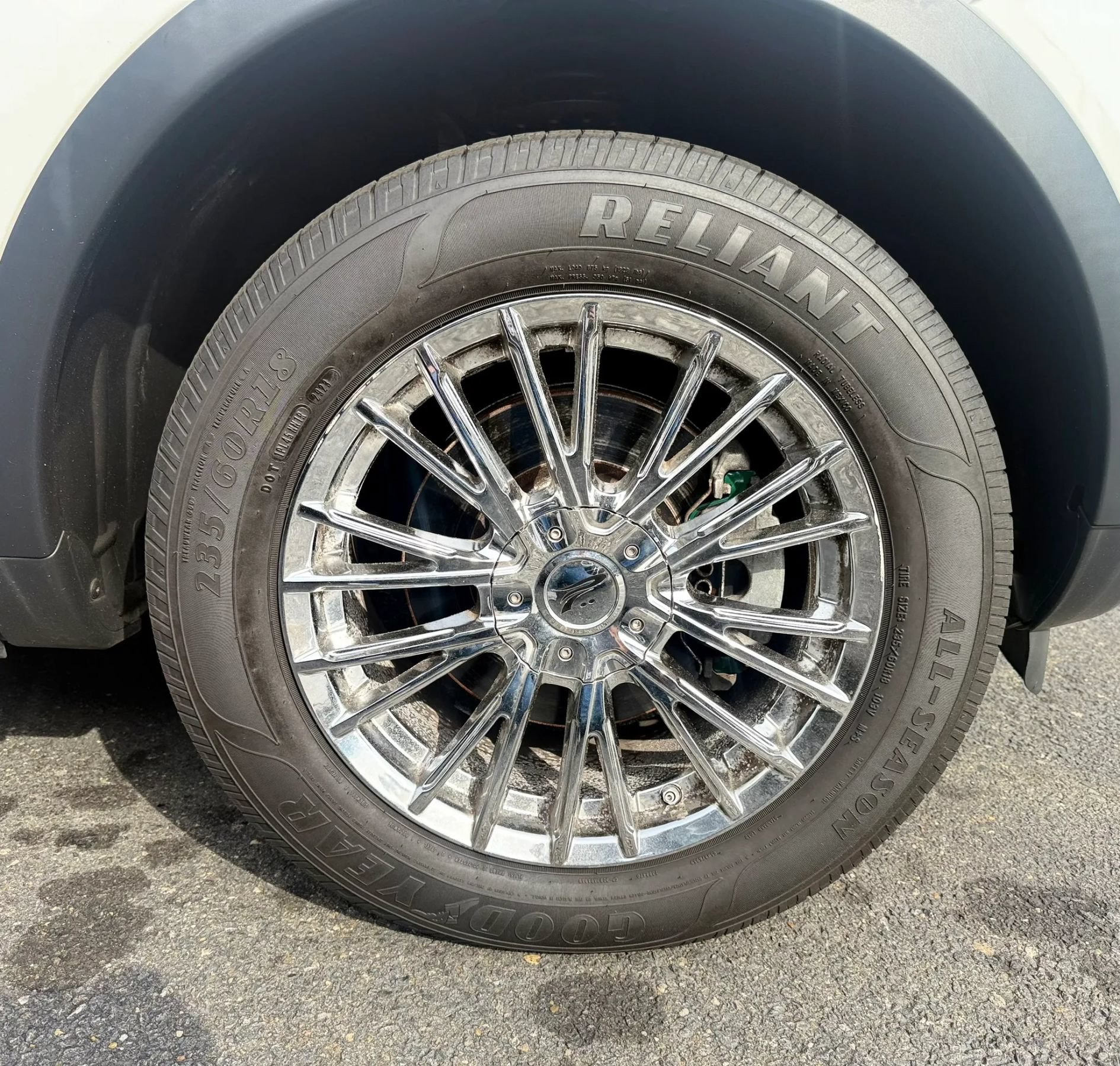 Used 2016 Land Rover Discovery Sport HSE AWD/4WD image 54