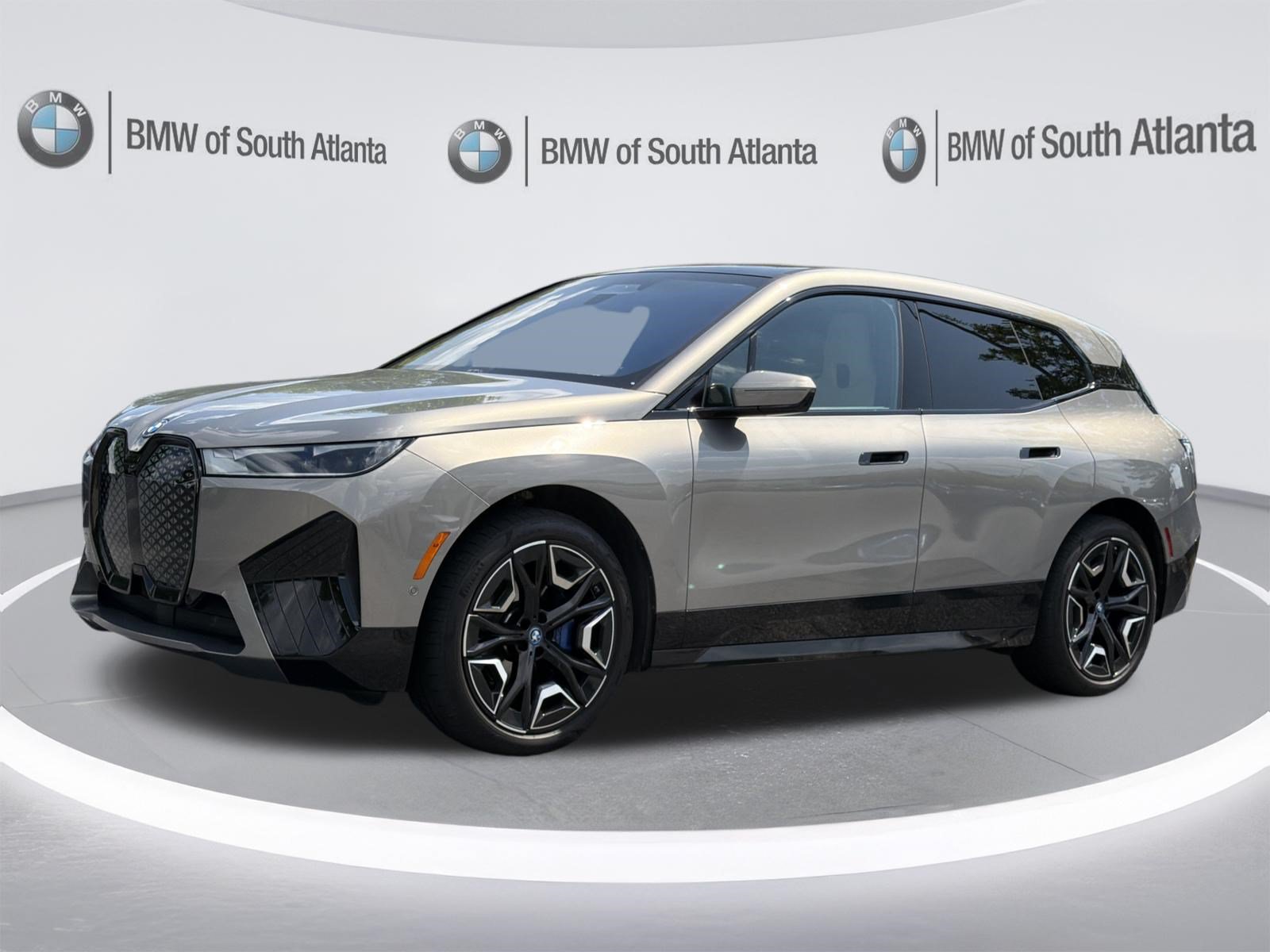 Used 2024 BMW iX xDrive50 w/ Sport Package AWD/4WD image 20