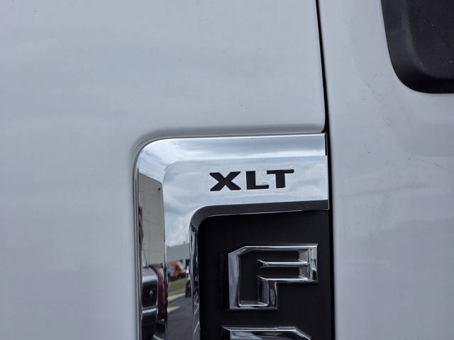 Used 2019 Ford F250 XLT w/ XLT Premium Package AWD/4WD image 10