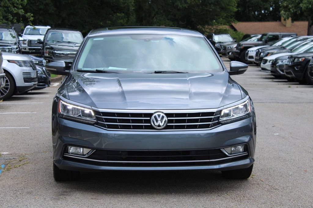 Used 2017 Volkswagen Passat 1.8T SE FWD image 2
