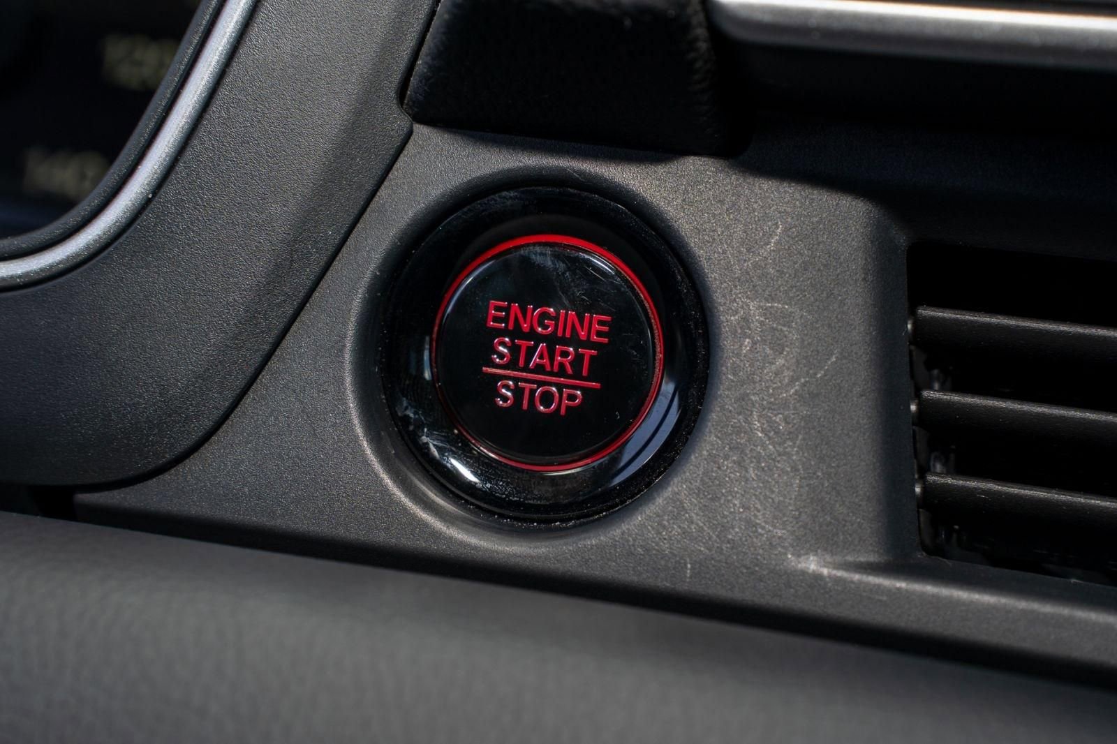 Certified 2023 Honda Pilot Touring image 37