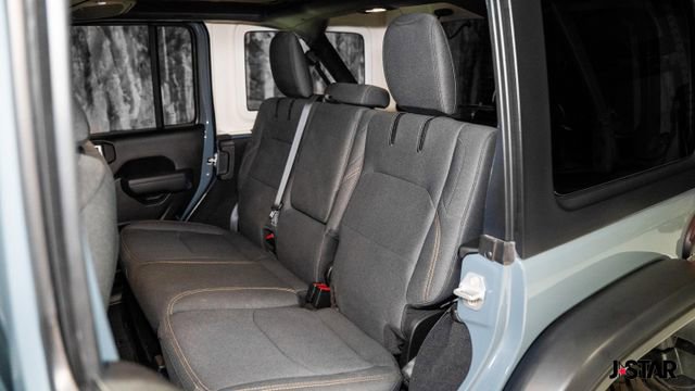Used 2024 Jeep Wrangler Unlimited image 10
