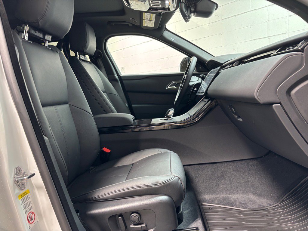 New 2026 Land Rover Range Rover Velar S image 30