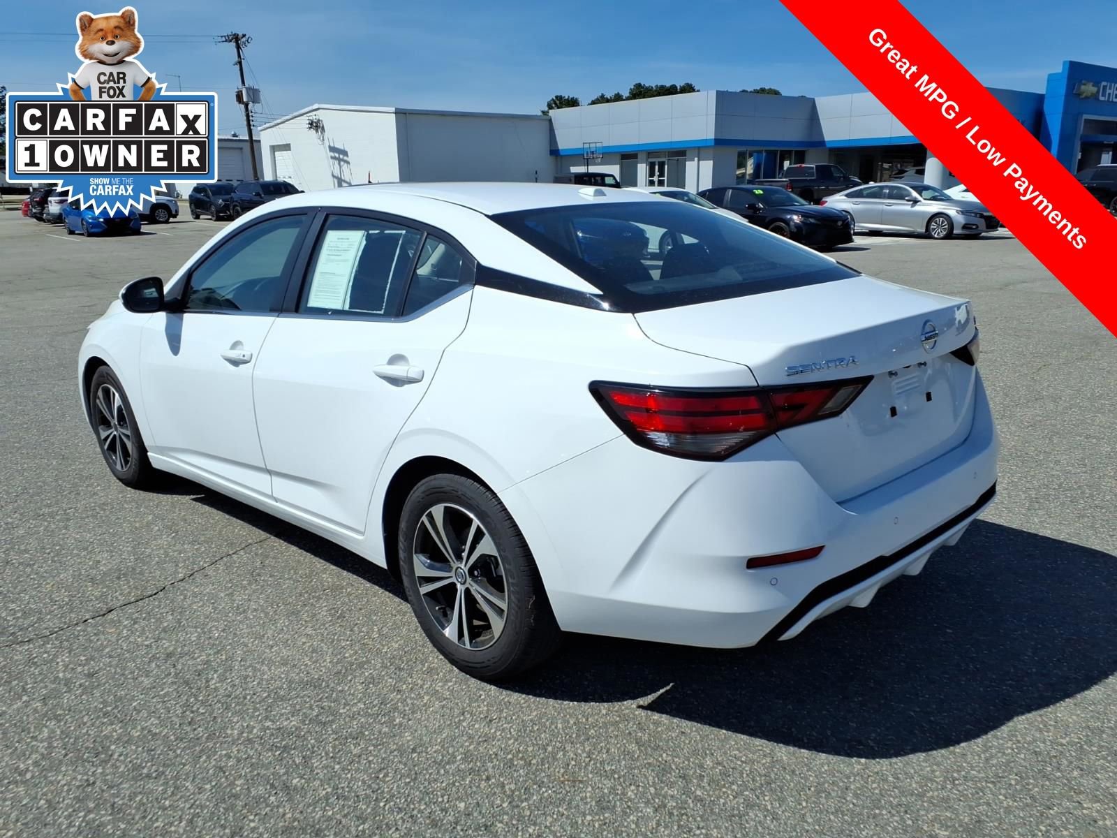 Used 2023 Nissan Sentra SV image 3