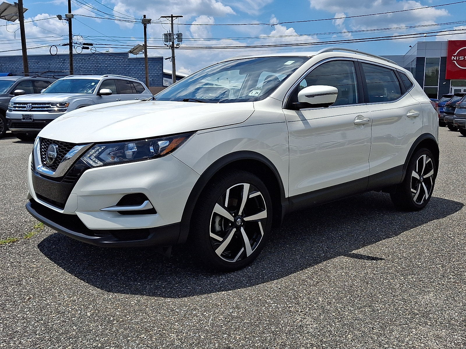 Certified 2022 Nissan Rogue Sport SL AWD/4WD image 3