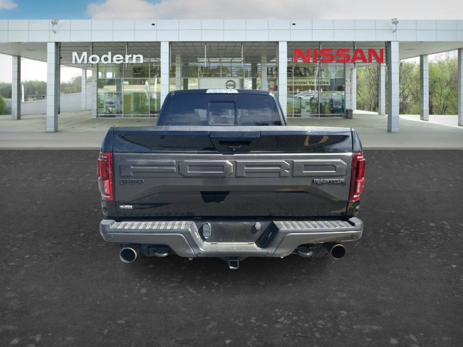 Used 2018 Ford F150 Raptor w/ Equipment Group 802A Luxury AWD/4WD image 4