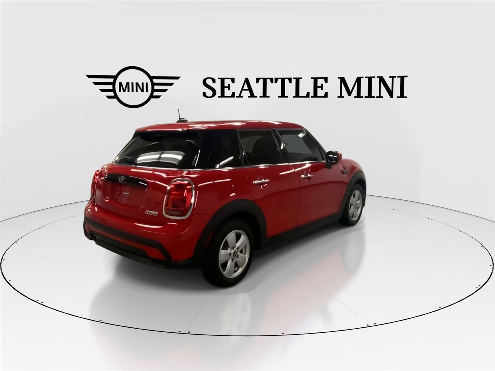 Certified 2024 MINI Cooper 4-Door Hardtop FWD image 11