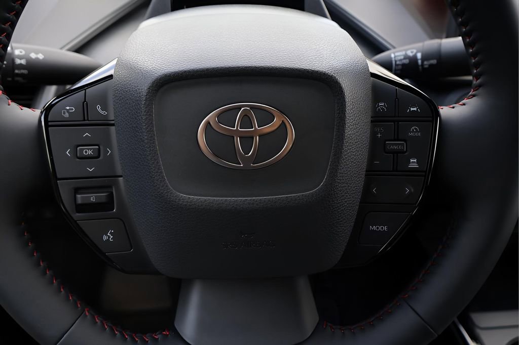 New 2026 Toyota Prius Plug-In Hybrid FWD image 19