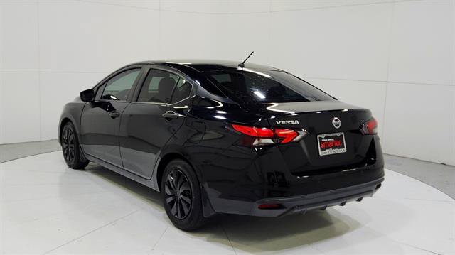 Used 2021 Nissan Versa S FWD image 6